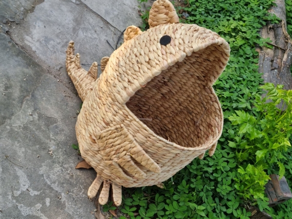 Animal shaped storage basket
