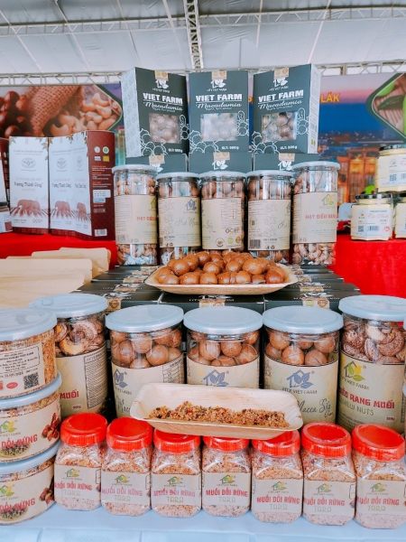 Macadamia nuts - HTX Viet Farm