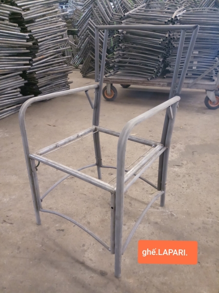 Poly rattan tables & chairs