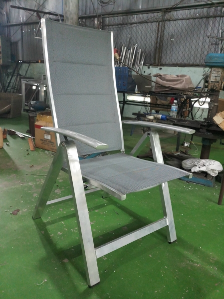Poly rattan tables & chairs