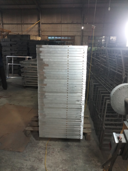 Poly rattan tables & chairs