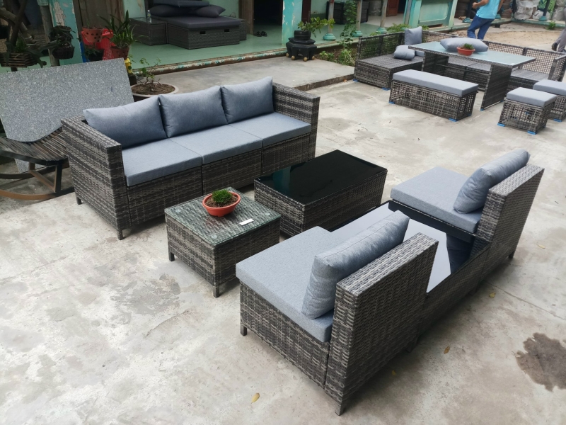 Poly rattan tables & chairs