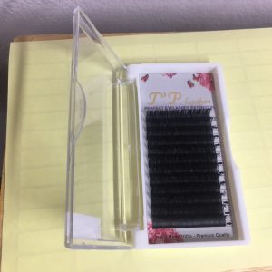 Eyelash tray