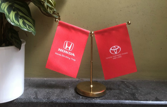 Table flag