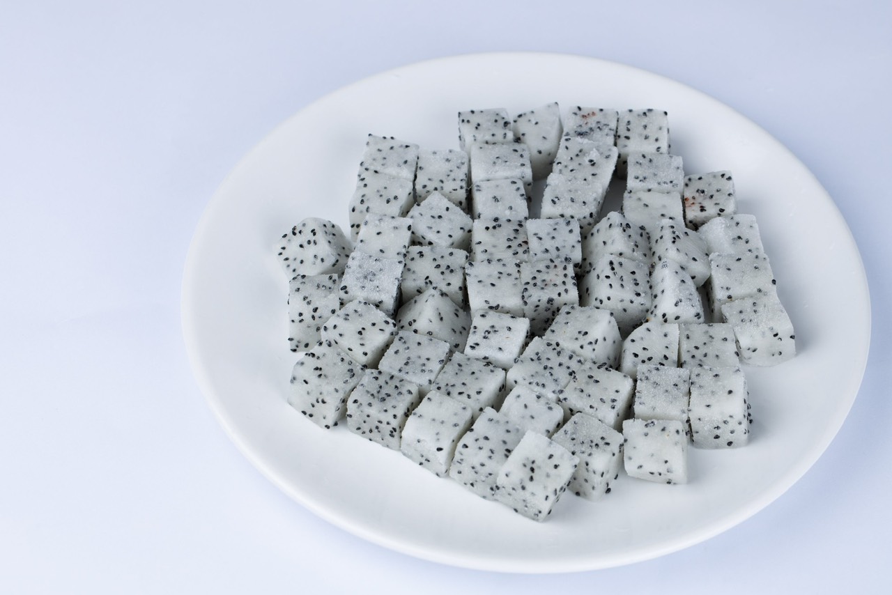 Frozen dragon fruit - white flesh