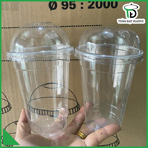 Single use plastic cup