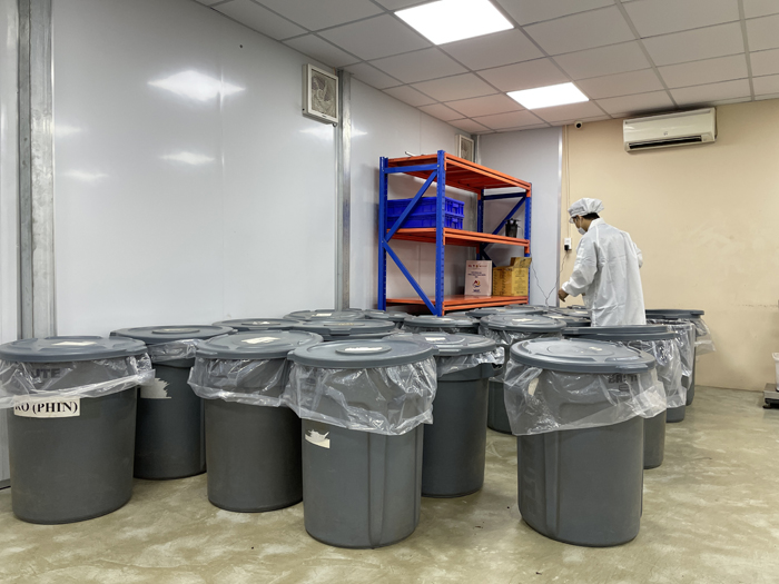 Roasting and packaging factory