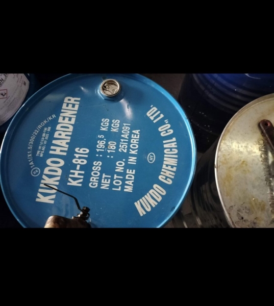 Epoxy AB glue - hard & transparent substance
