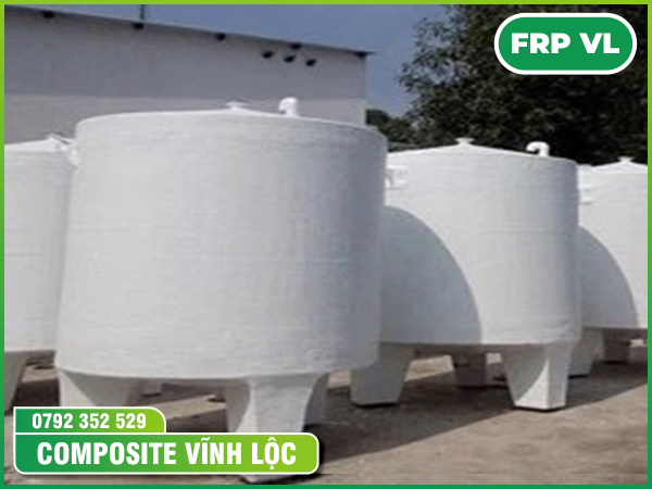 Composite chemical tank