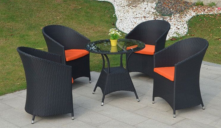 Poly rattan tables and chairs