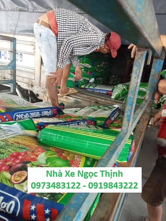Fertilizer cargo transport