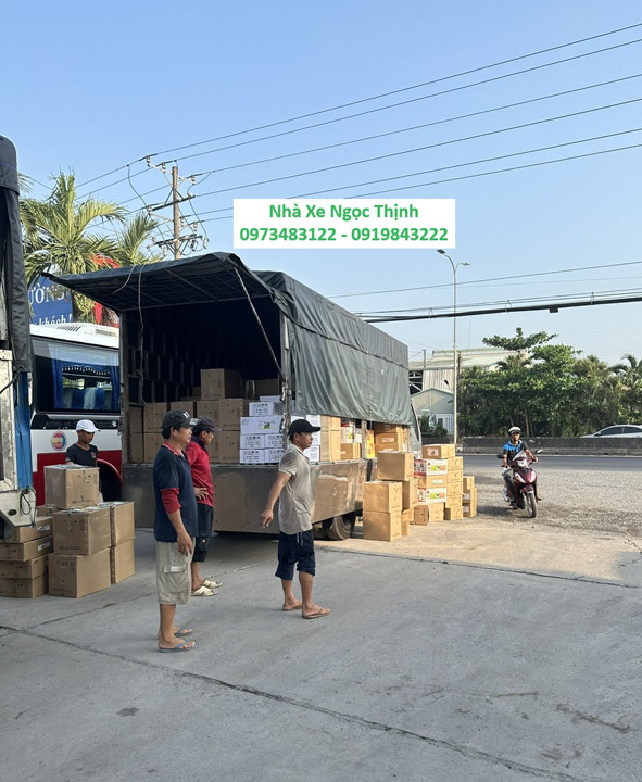 Consolidated cargo transport