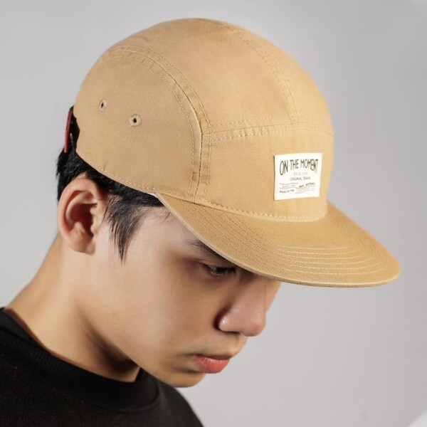 Structured caps