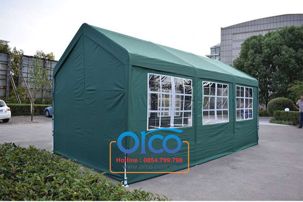 Tarpaulin tent for car