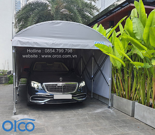 Mobile sliding canopy for car