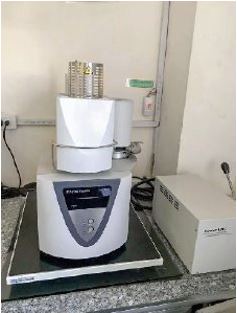 Differential scanning calorimeter