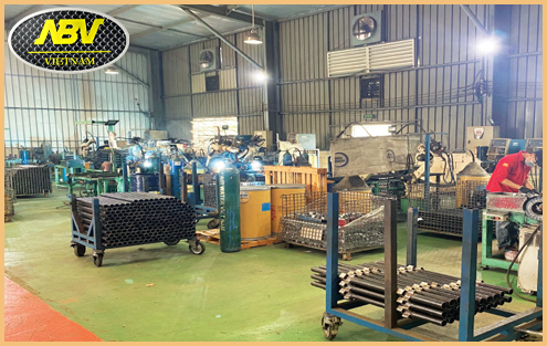Automatic and semi-automatic MIG, TIG welding for metal items