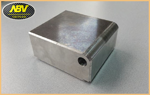 Processing detailed products and metal components