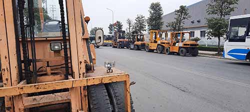 Forklift rental and crane rental