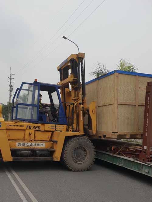 Forklift rental and crane rental