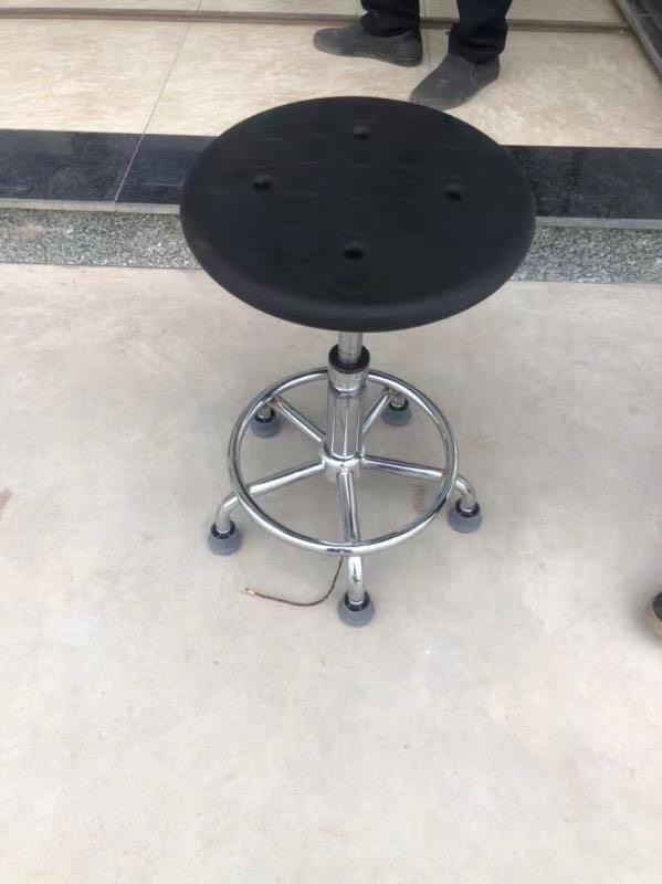 Antistatic chair
