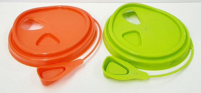 Plastic lid