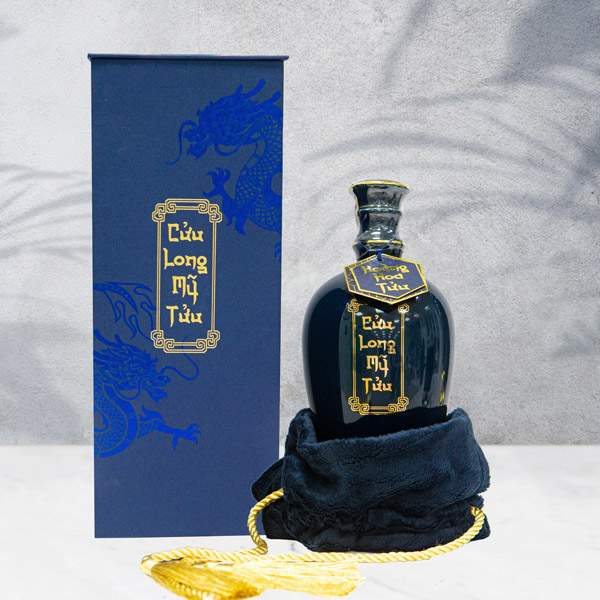 Hoang Hoa Wine - Bat Trang porcelain bottle 700ml