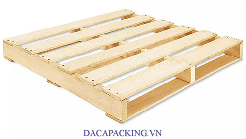 Pine wood pallet