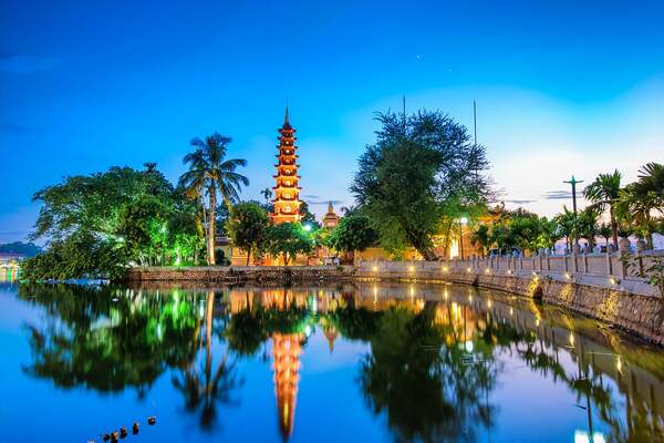 Tran Quoc pagoda in Hanoi
