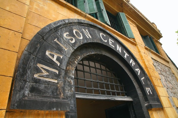 Hoa Lo prison