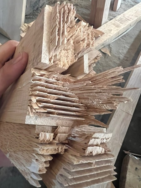 Wood products bonded with TH-Adhesive