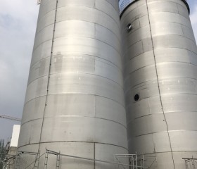 Stainless steel water tank
