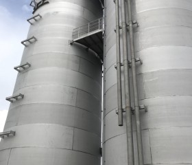 Stainless steel water tank