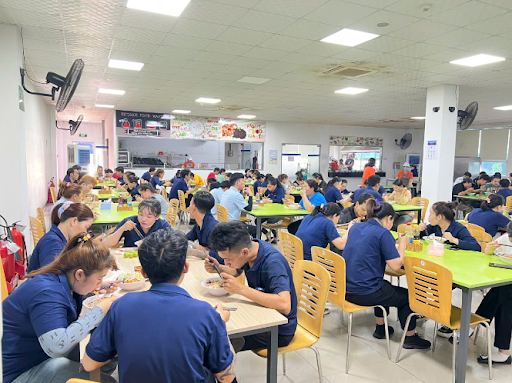 Meals for factories and industrial facilities