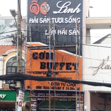 Construction & installation of advertising panels
