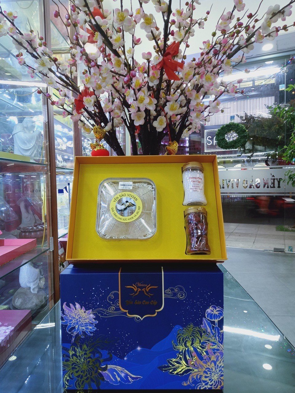 Premium bird nest