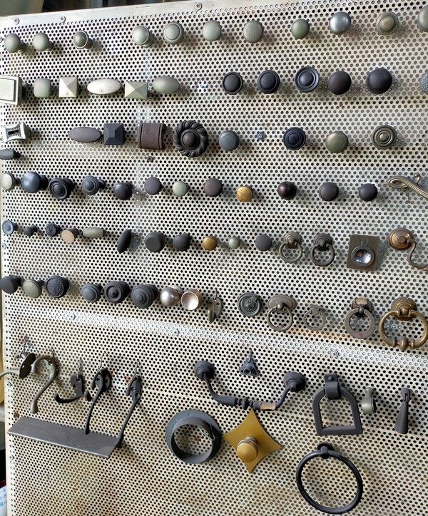 Hardware and wood accessories processing