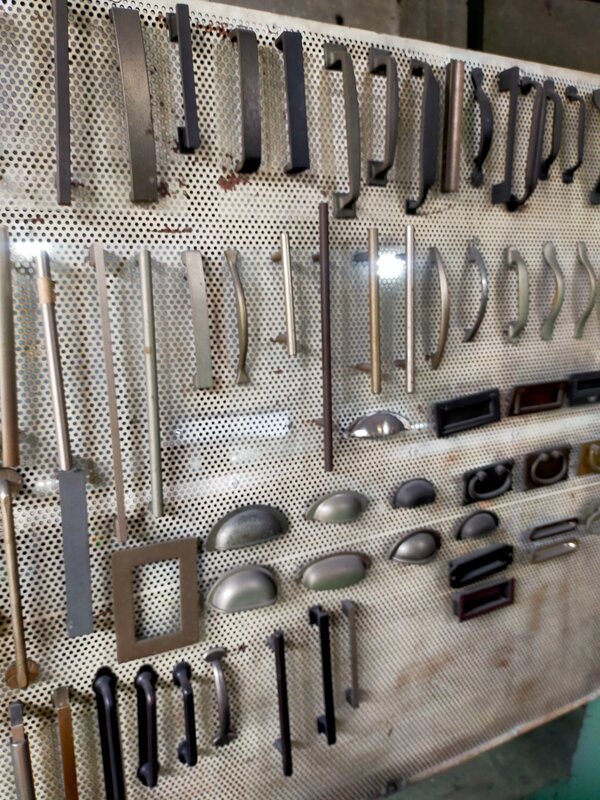 Hardware and wood accessories processing