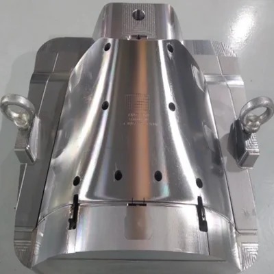 Plastic molding/injection molding