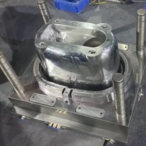 Plastic molding/injection molding