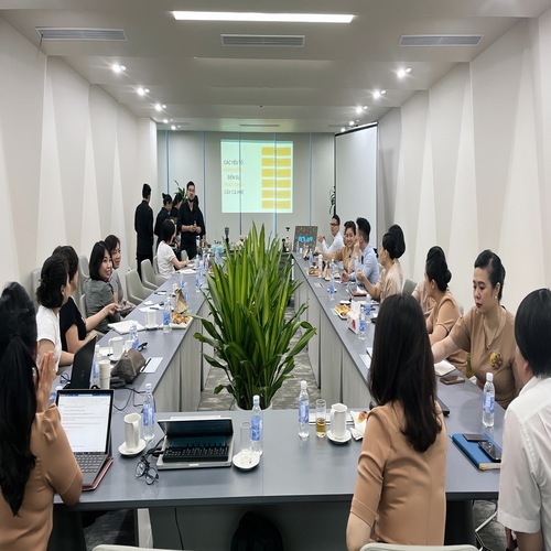 Vietnam Airlines meeting