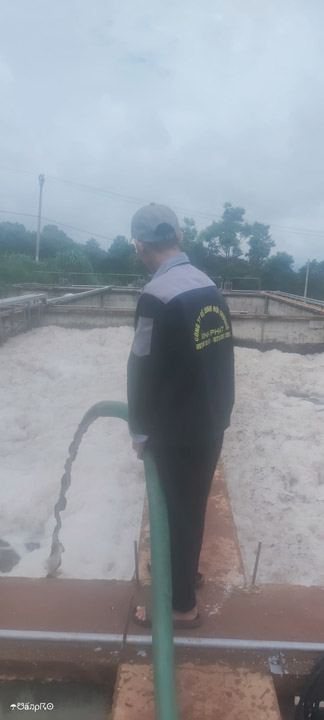 Biological sludge suction in Gia Lai