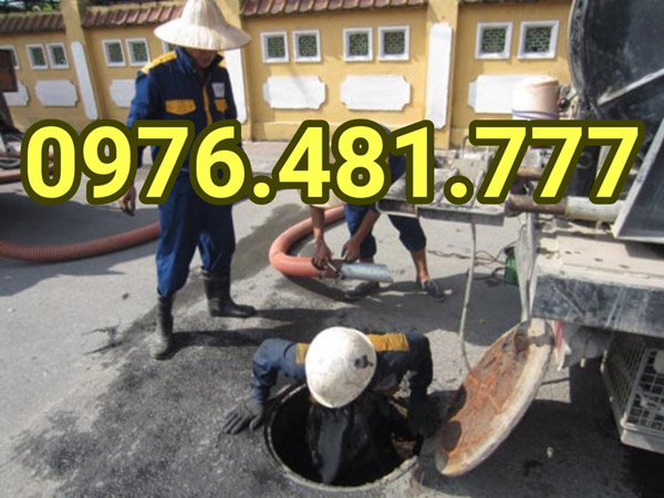 Manhole dredging in Nha Trang