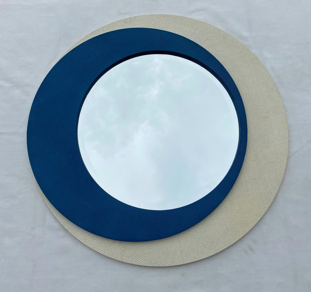 Ray fish skin wall mirror