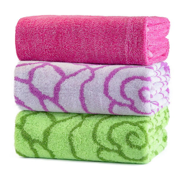 Patterned woven towel