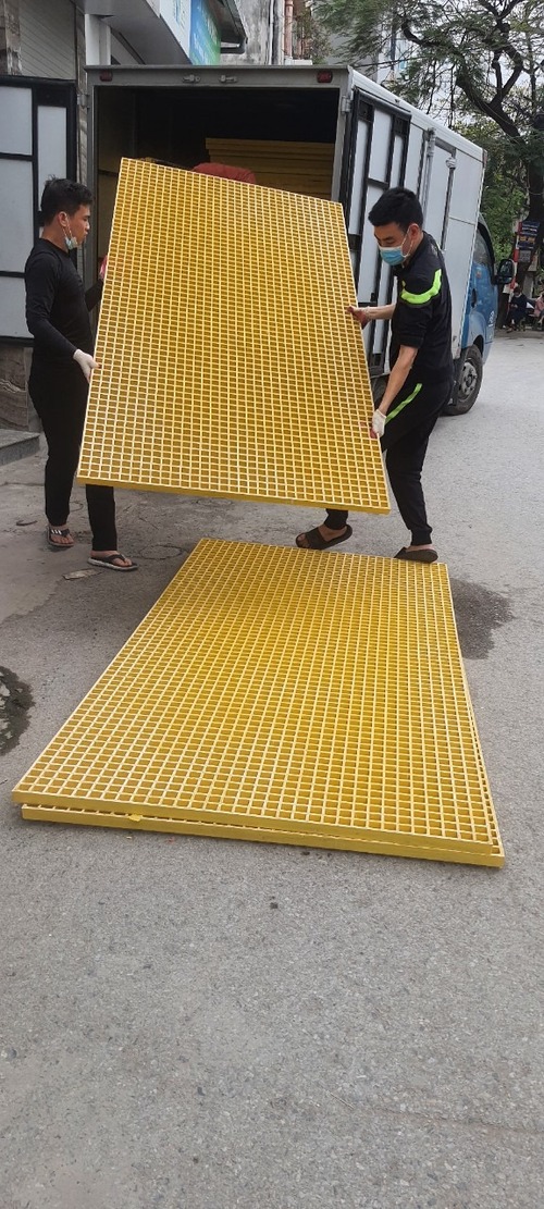 Composite manhole cover
