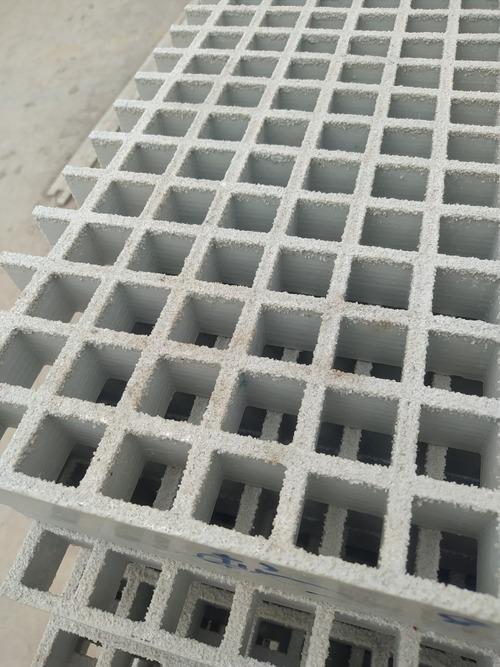 Composite manhole cover