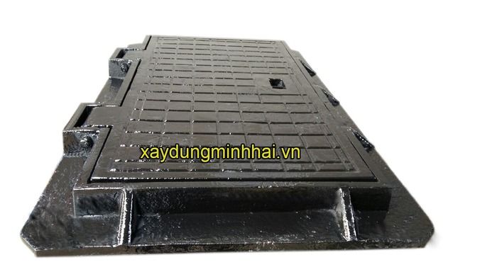 Concealed frame manhole cover