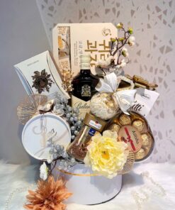 Tet gift basket
