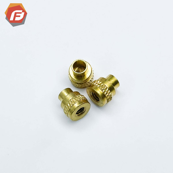 Knurled brass fastener
